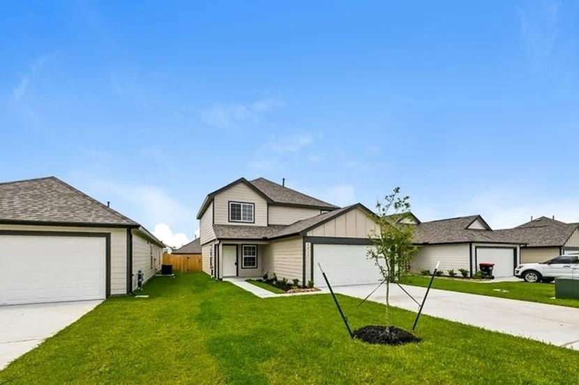 2417 Flathead Drive - Photo 0