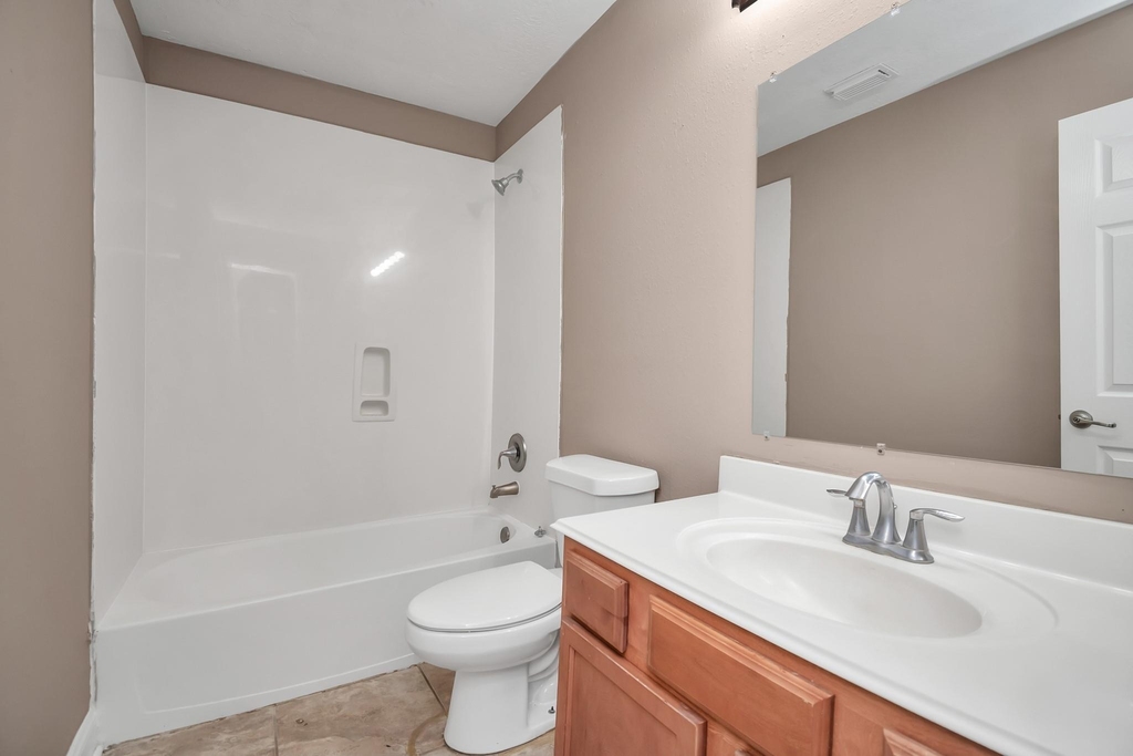 1914 Lenora Court - Photo 34