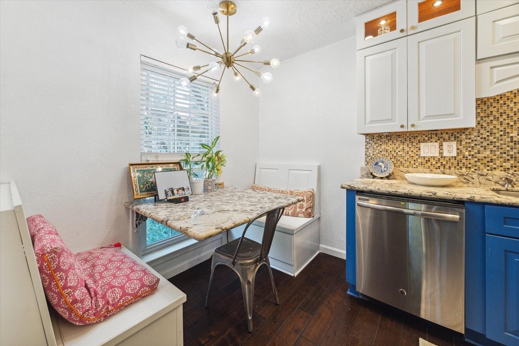 1880 White Oak Dr Drive - Photo 6