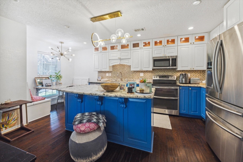 1880 White Oak Dr Drive - Photo 4