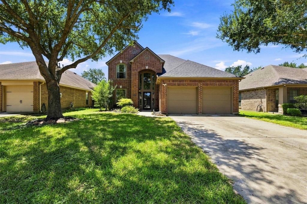 5526 Walnut Glen Lane - Photo 0