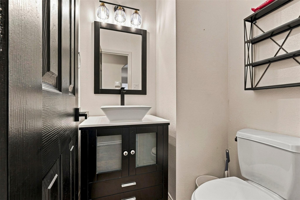 5526 Walnut Glen Lane - Photo 12