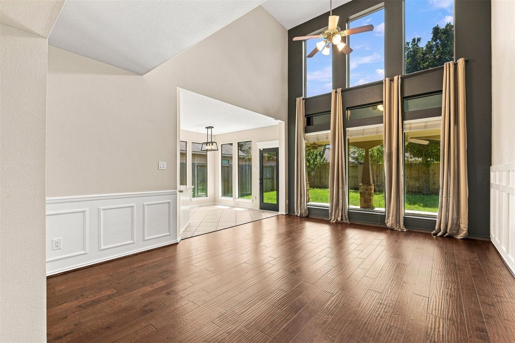 5526 Walnut Glen Lane - Photo 8