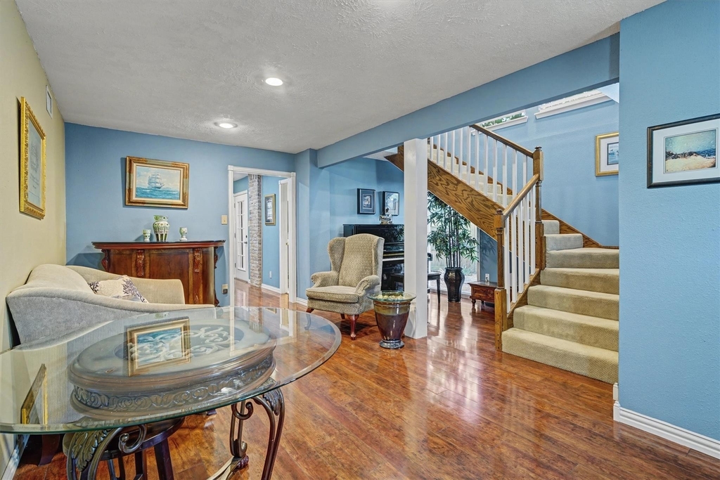 2205 Mission Street - Photo 21