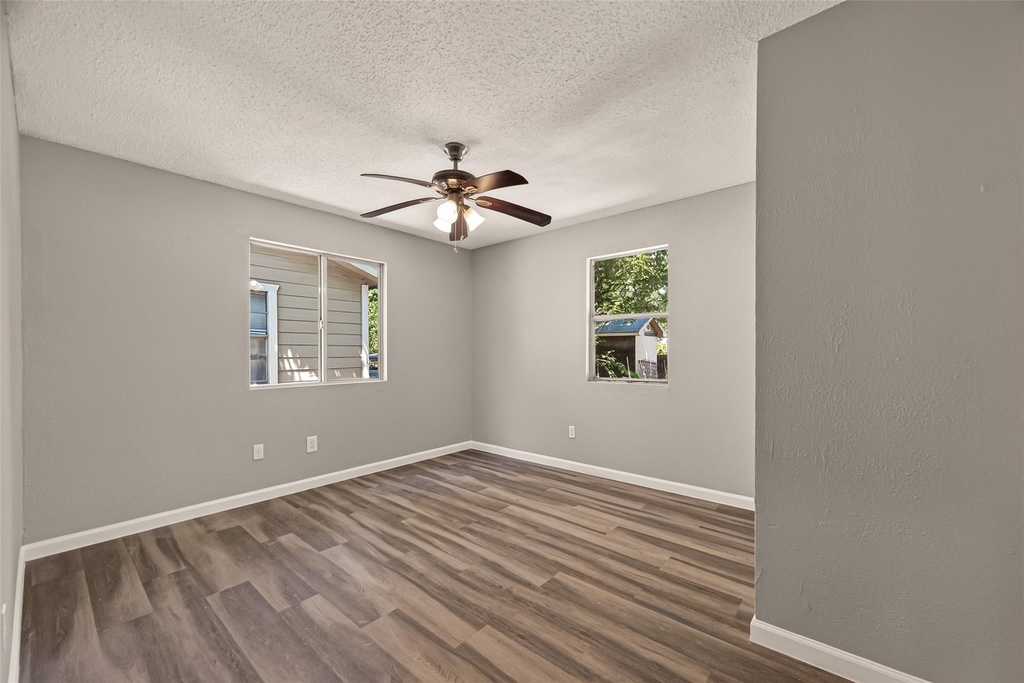 1089 Conklin Street - Photo 17