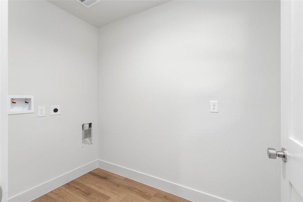 9606 Pine Lake Drive - Photo 9