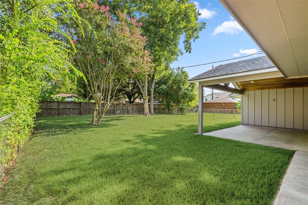 9606 Pine Lake Drive - Photo 31
