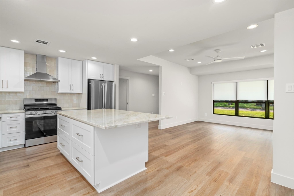 9606 Pine Lake Drive - Photo 10