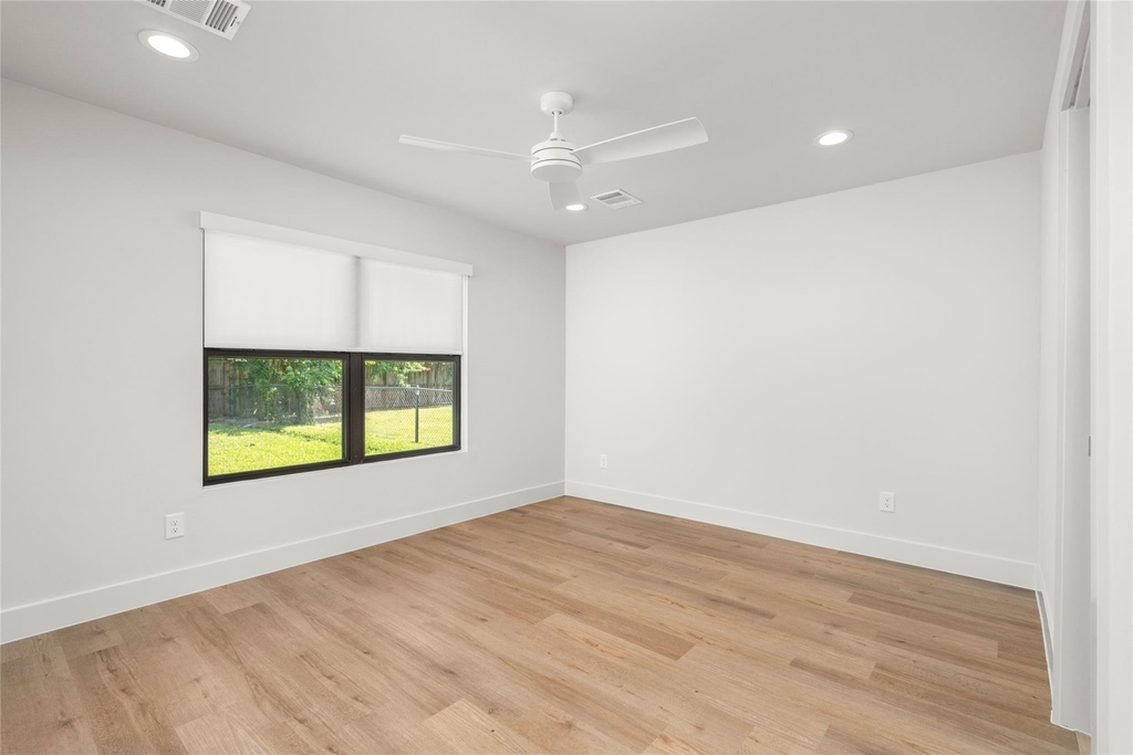 9606 Pine Lake Drive - Photo 23
