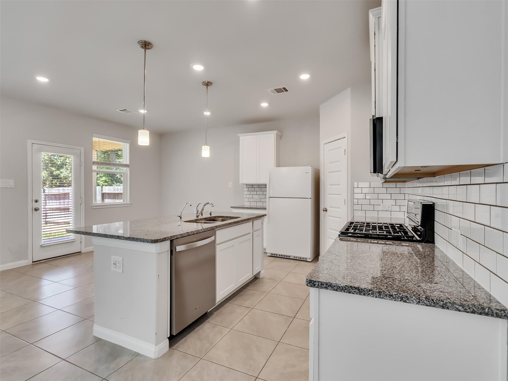 7087 Silverleaf Oak Street - Photo 7