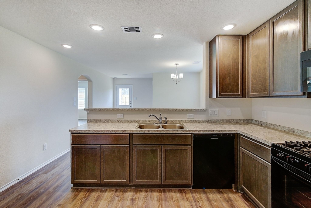 14701 Homeward Court - Photo 4