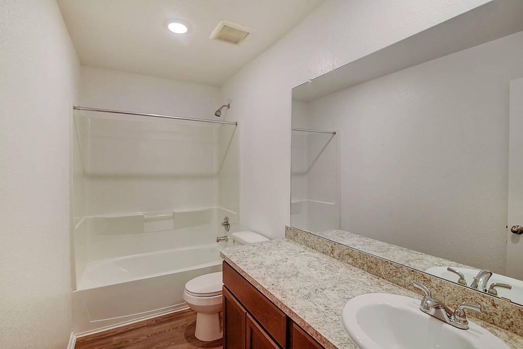 14701 Homeward Court - Photo 16