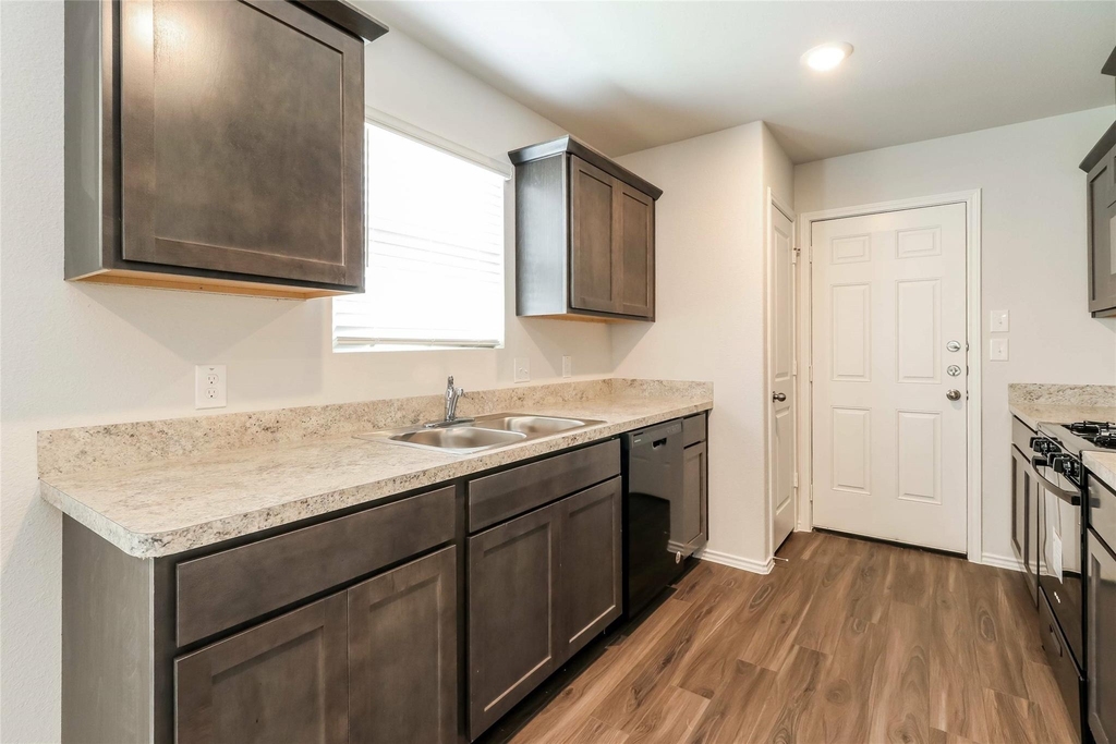2432 Carp Drive - Photo 5