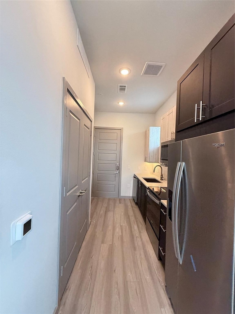 11604 Stonehollow Dr - Photo 2