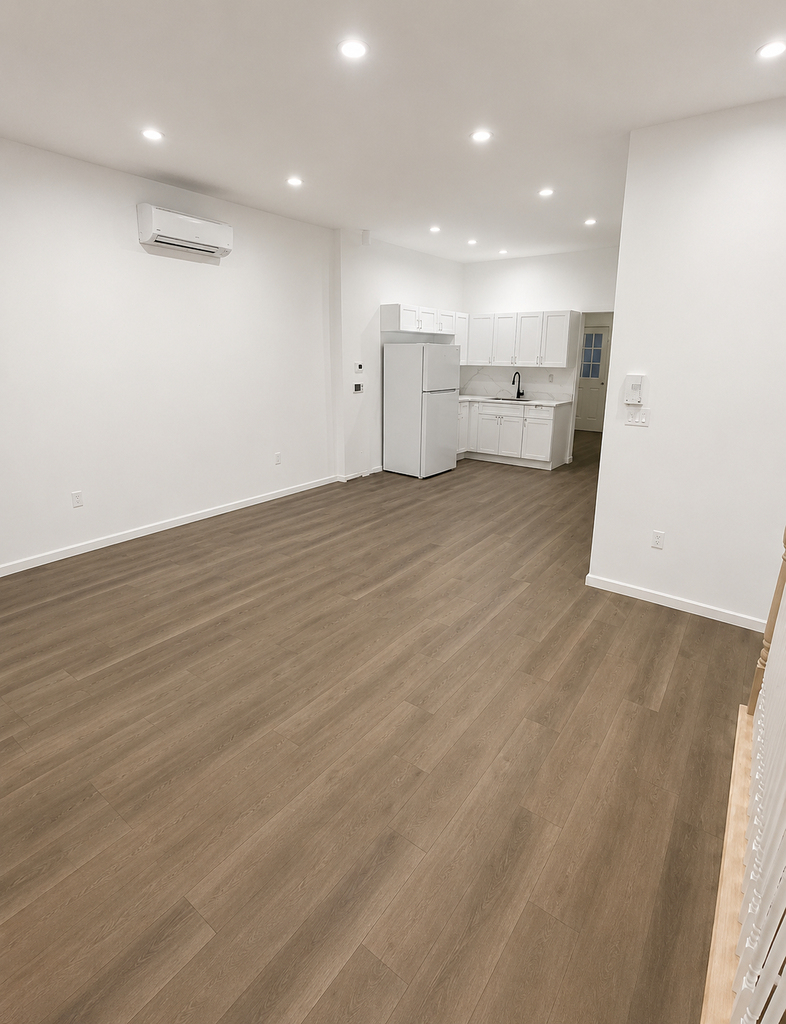 794 Mc Donald Avenue - Photo 3
