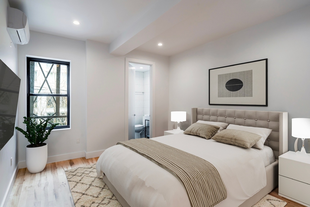 31 Orient Avenue - Photo 3