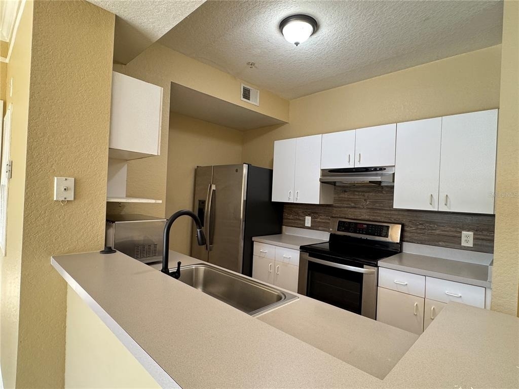 17102 Carrington Park Drive - Photo 11