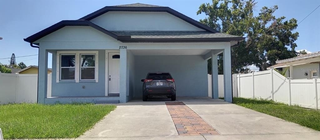 2736 W Spruce Street - Photo 0