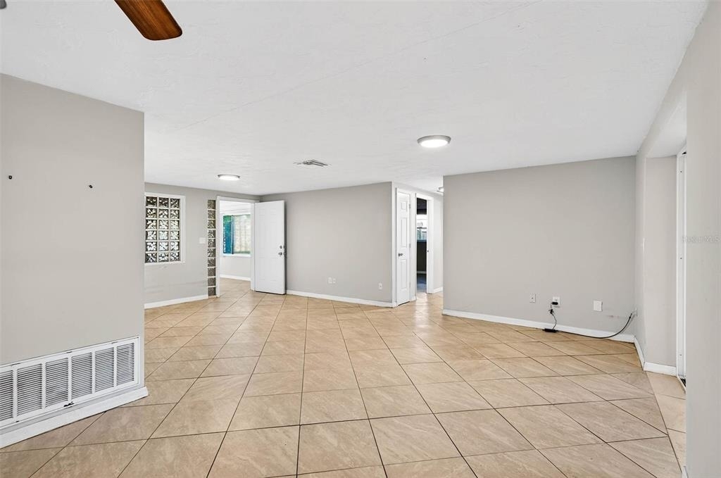 4752 Daphne Street - Photo 6