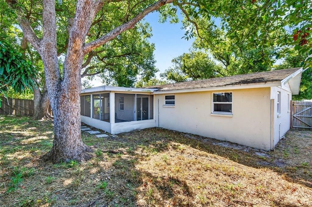 4752 Daphne Street - Photo 16