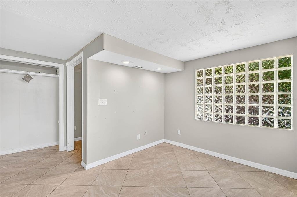 4752 Daphne Street - Photo 13