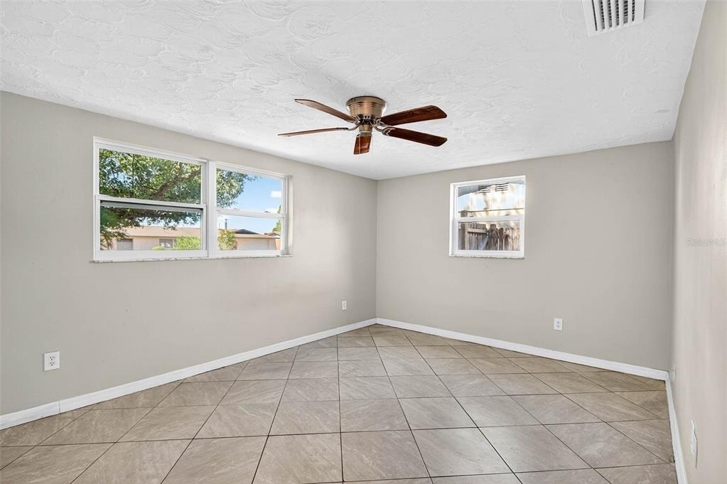4752 Daphne Street - Photo 7