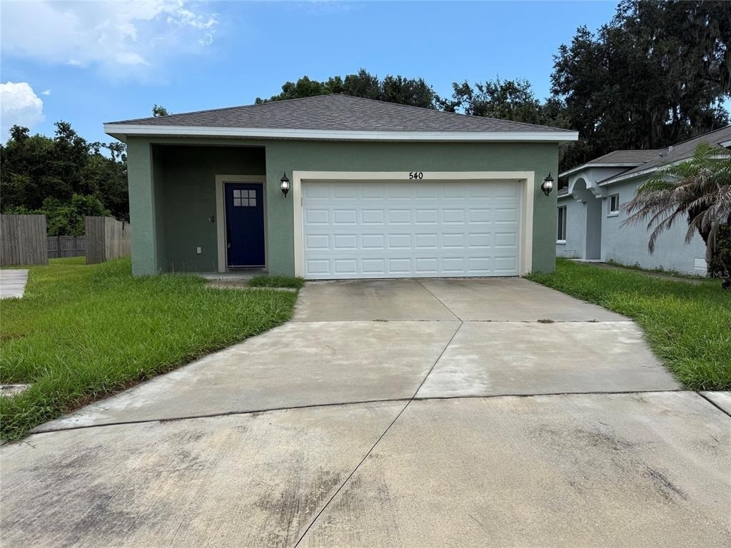 540 Lindsay Anne Court - Photo 0