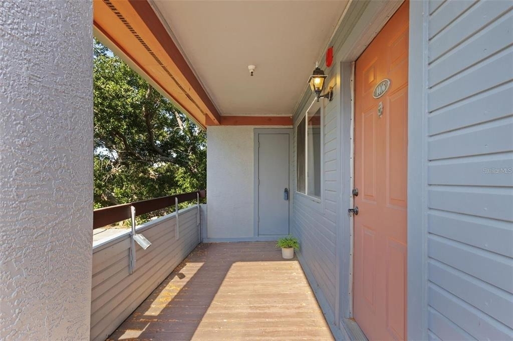 10265 Gandy Boulevard N - Photo 24