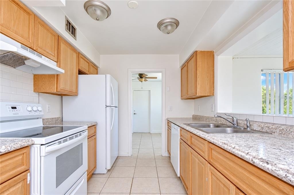 1001 Bay Breeze Terrace - Photo 9