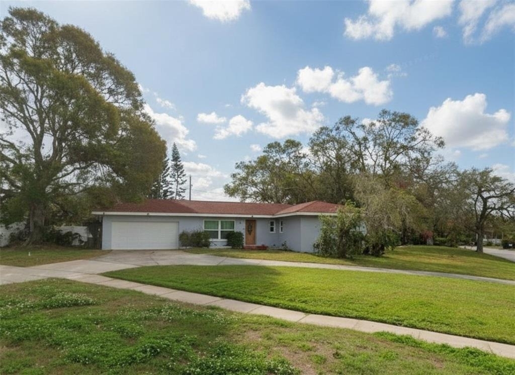 1001 Bay Breeze Terrace - Photo 0