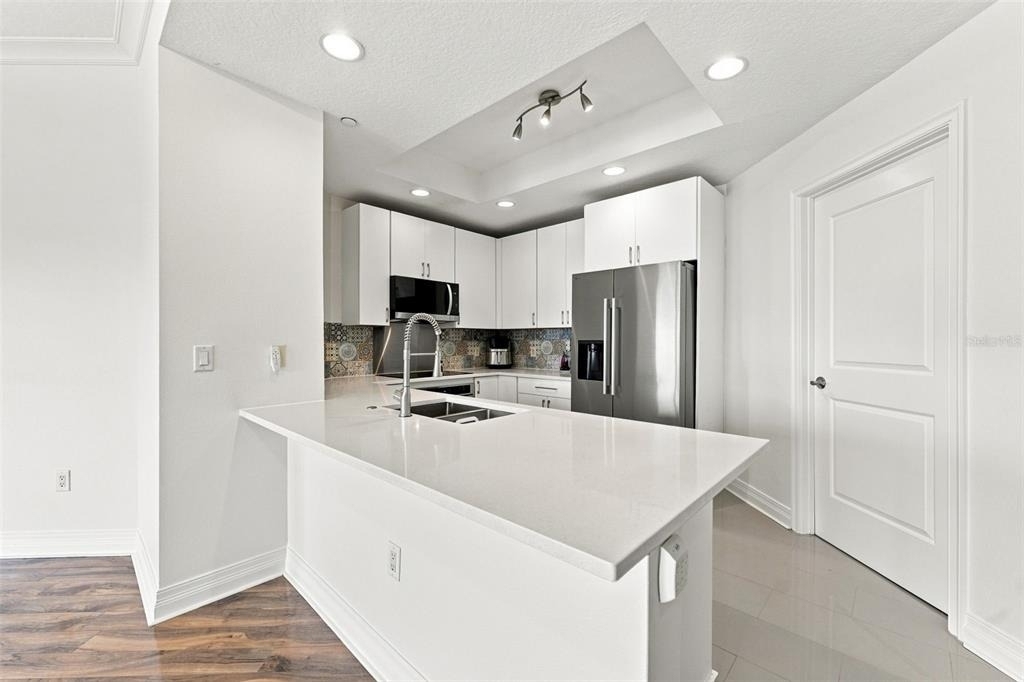 1209 E Cumberland Avenue - Photo 4