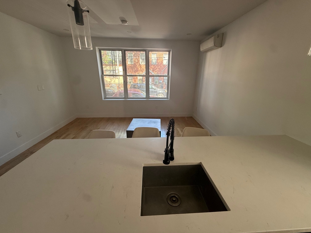 16-52 Norman St - Photo 3