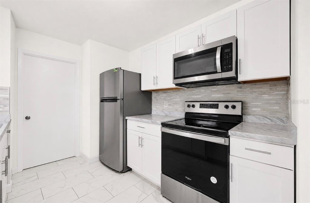 11423 Brithon Drive - Photo 3