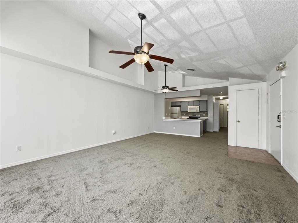 2011 Royal Bay Boulevard - Photo 4