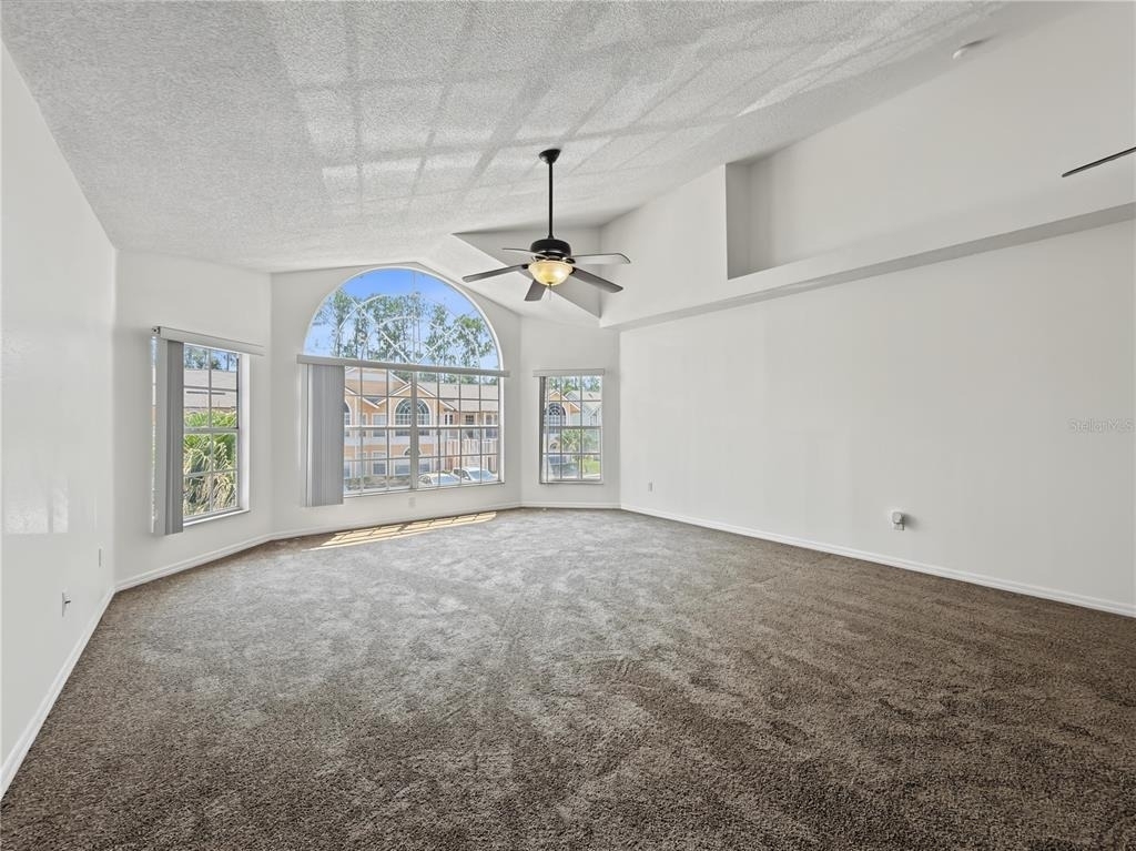 2011 Royal Bay Boulevard - Photo 3