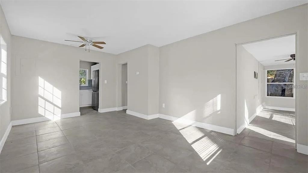 907 Columbia Street - Photo 3