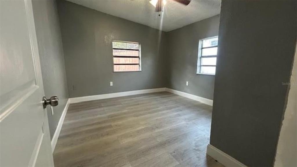 1025 25th Street - Photo 12