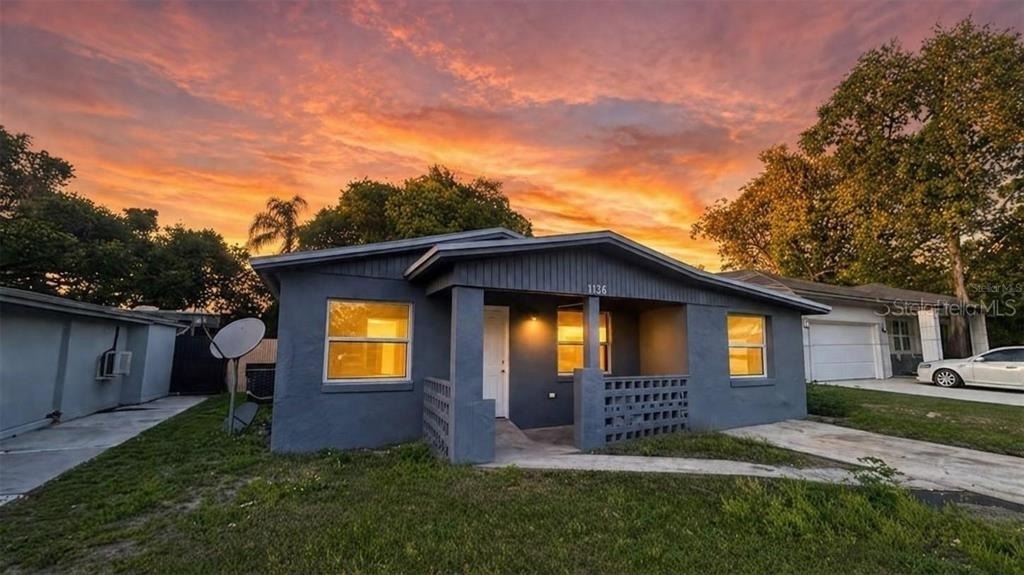 1025 25th Street - Photo 0