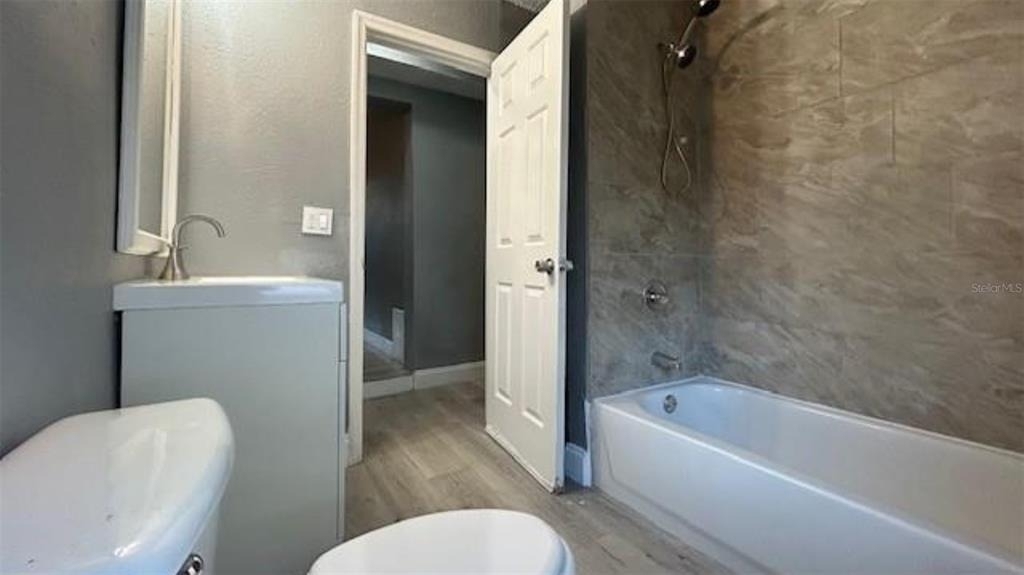 1025 25th Street - Photo 15