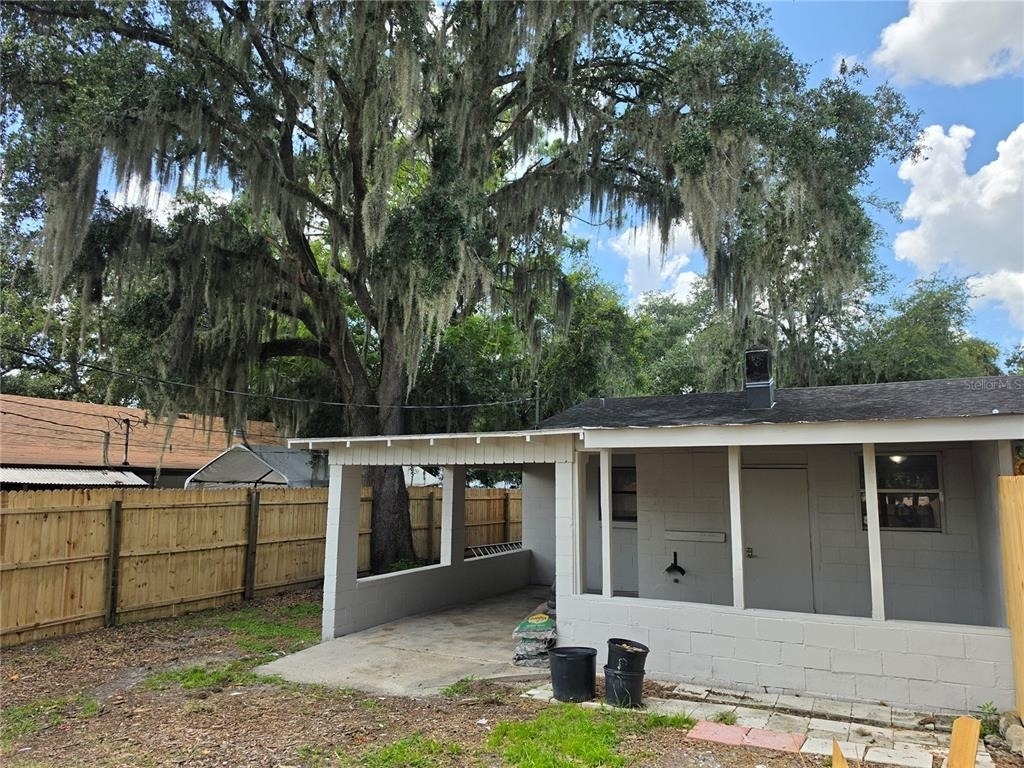 2205 1/2 S Park Avenue - Photo 36