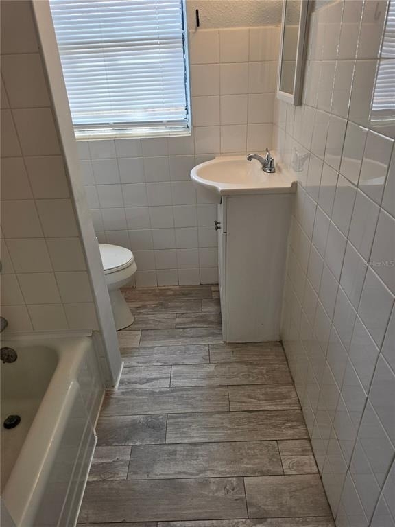 2205 1/2 S Park Avenue - Photo 18