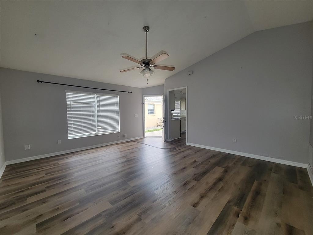 9827 Dean Cove Lane - Photo 3