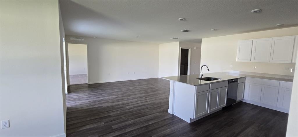 3473 Dahlia Dr - Photo 4