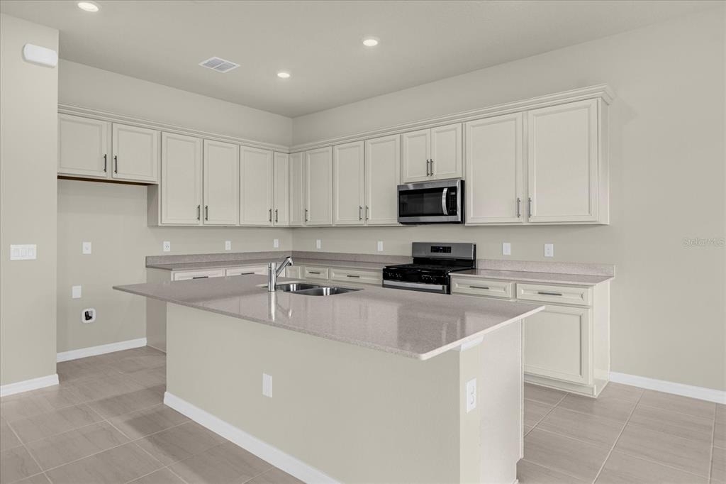 10411 Park Estates Avenue - Photo 7