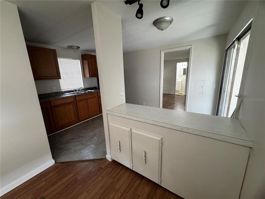 1001 Ne 77th Street - Photo 4