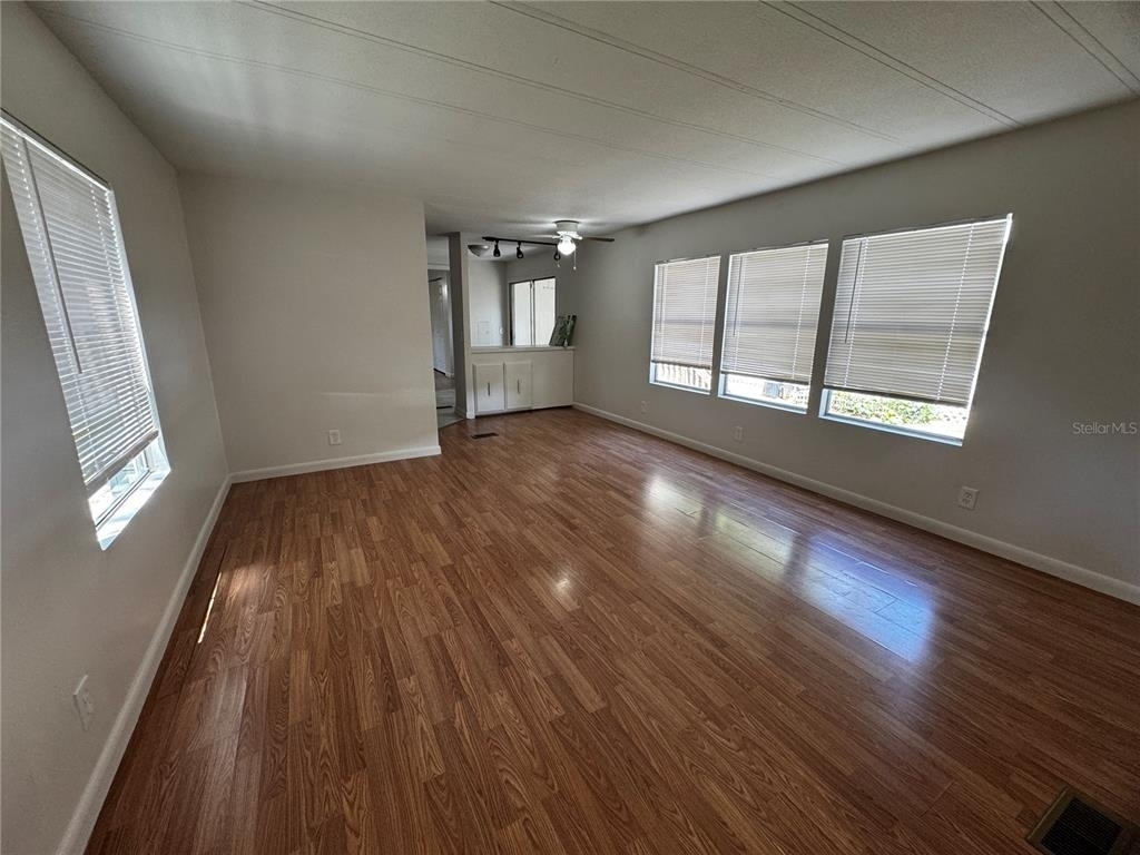 1001 Ne 77th Street - Photo 3