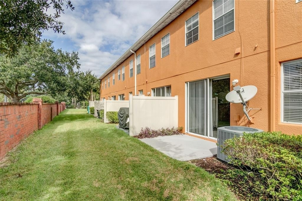 9426 Silver Buttonwood Street - Photo 24