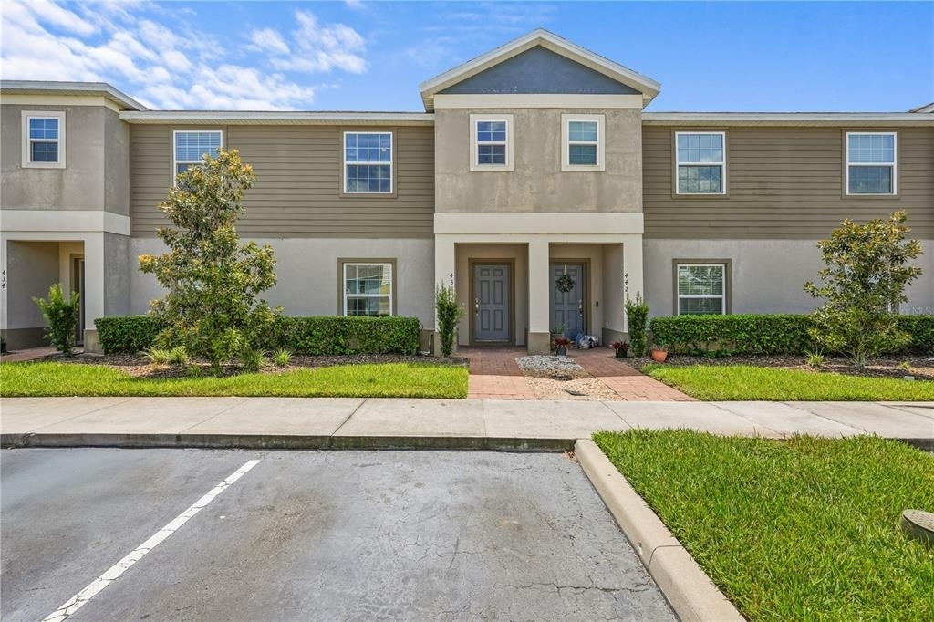 438 Annabella Way - Photo 0