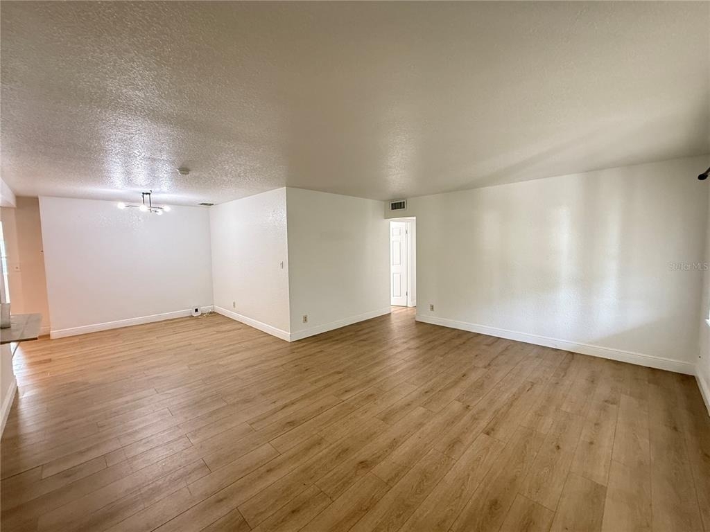 524 N Lakemont Avenue - Photo 2