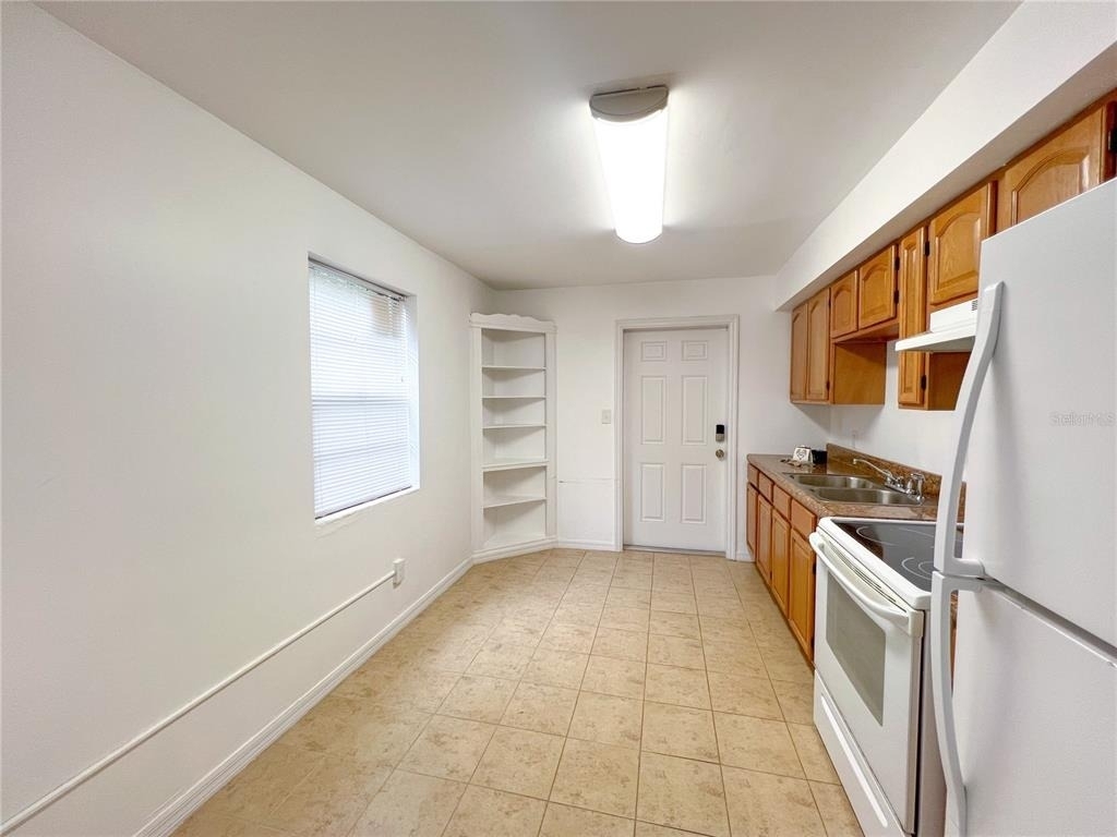626 Nw 31st Place - Photo 5